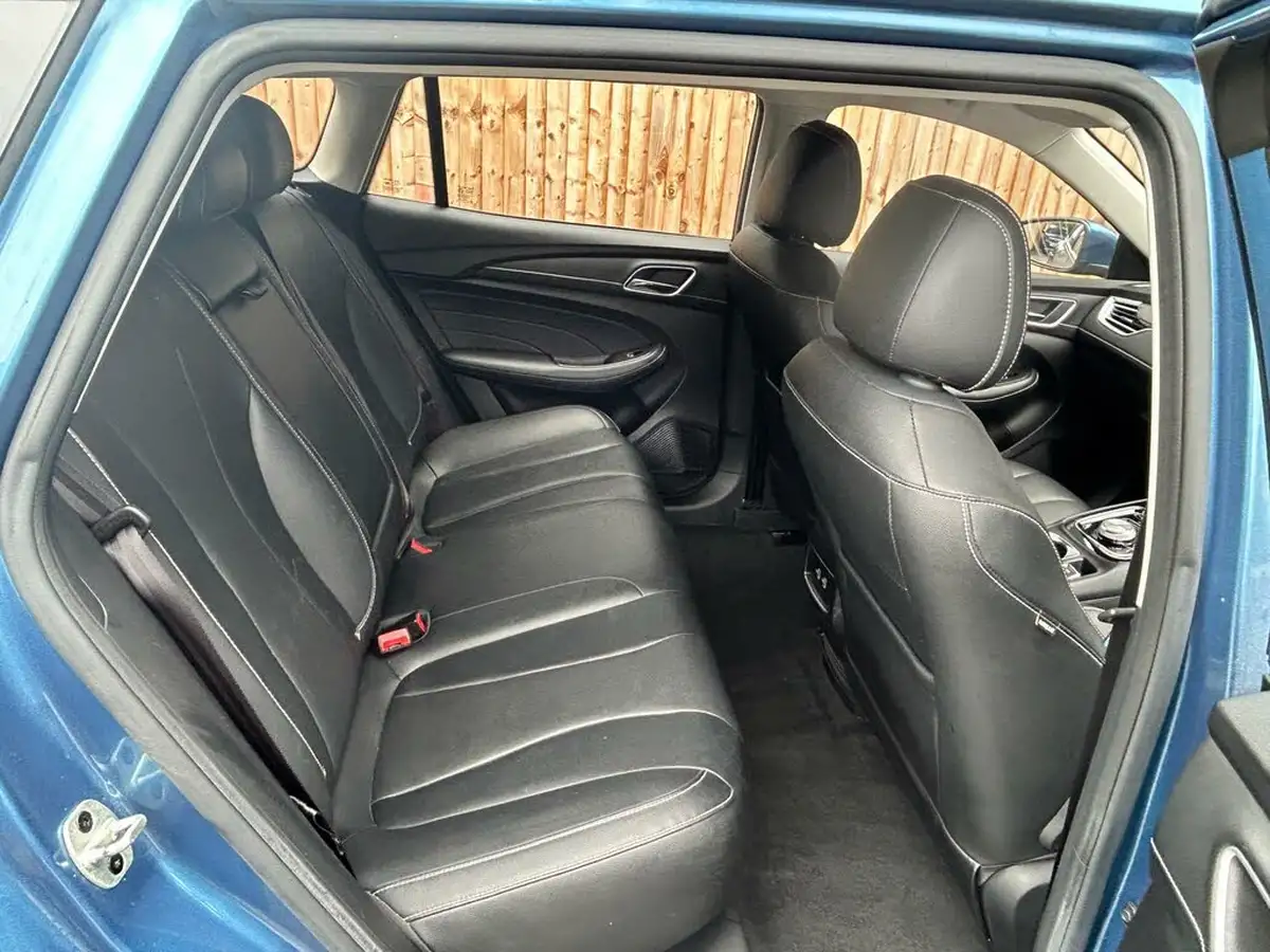 2021-mg-mg5-e-exclusive-ev-big-24
