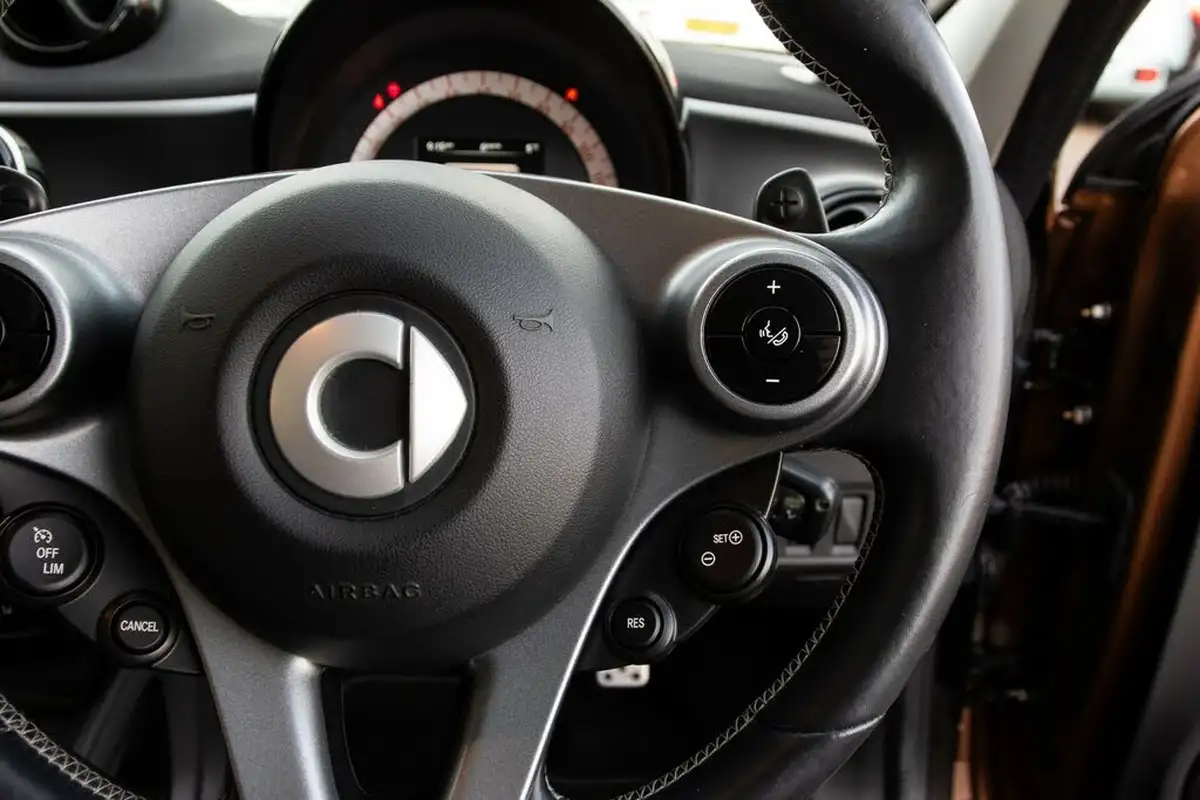 2017-smart-forfour-09-brabus-sport-premium-plusss-twinamic-big-21