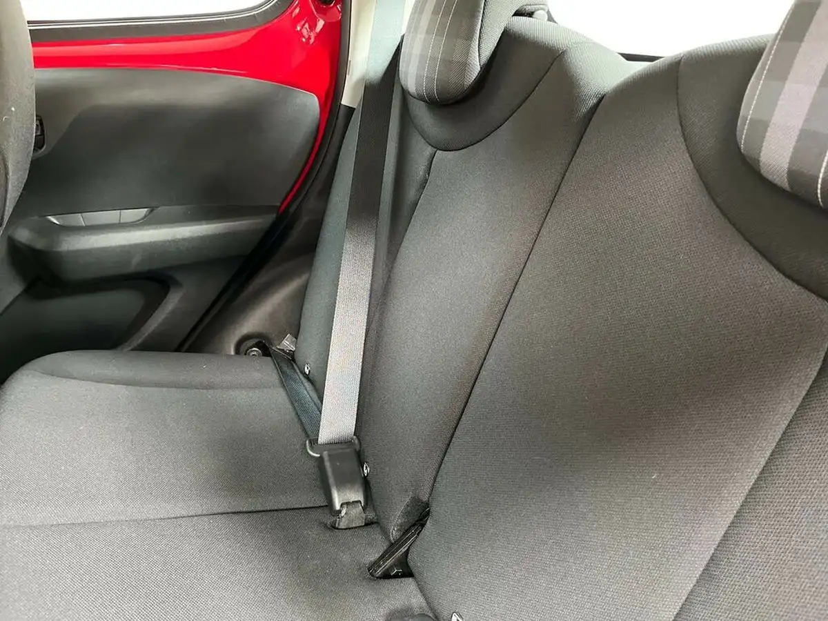 2018-peugeot-108-10-active-68bhp-hatchback-5d-big-8