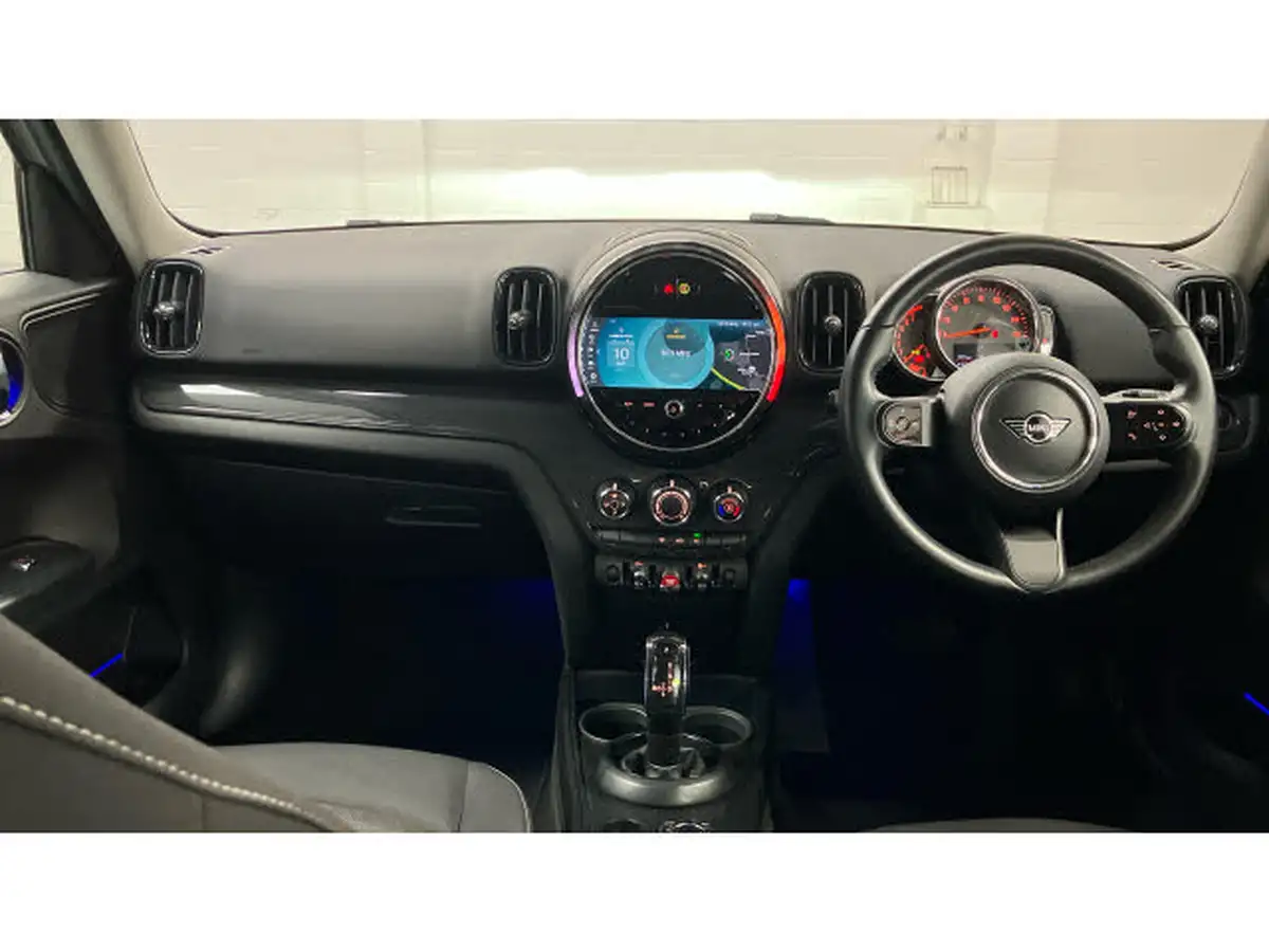 2022-mini-countryman-15-cooper-classic-auto-big-3