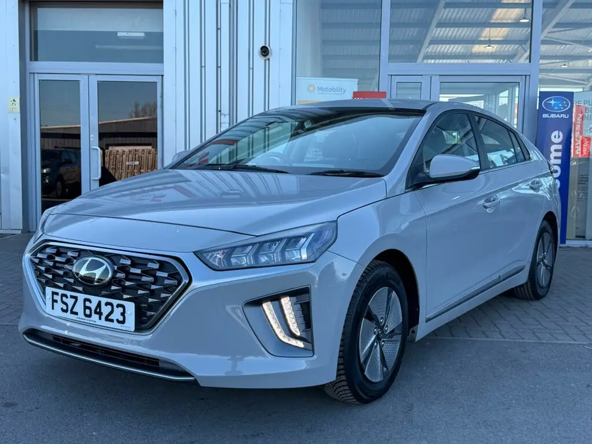 2021-hyundai-ioniq-16-gdi-premium-hybrid-big-0