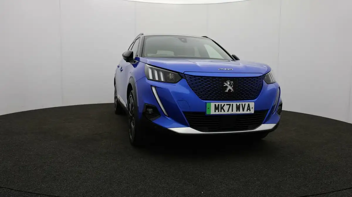2021-peugeot-2008-suv-e-gt-premium-big-43
