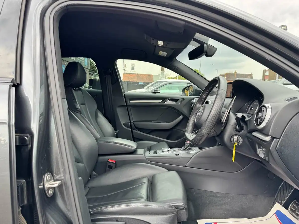2017-audi-s3-20-tfsi-sportback-5d-s-tronic-big-11