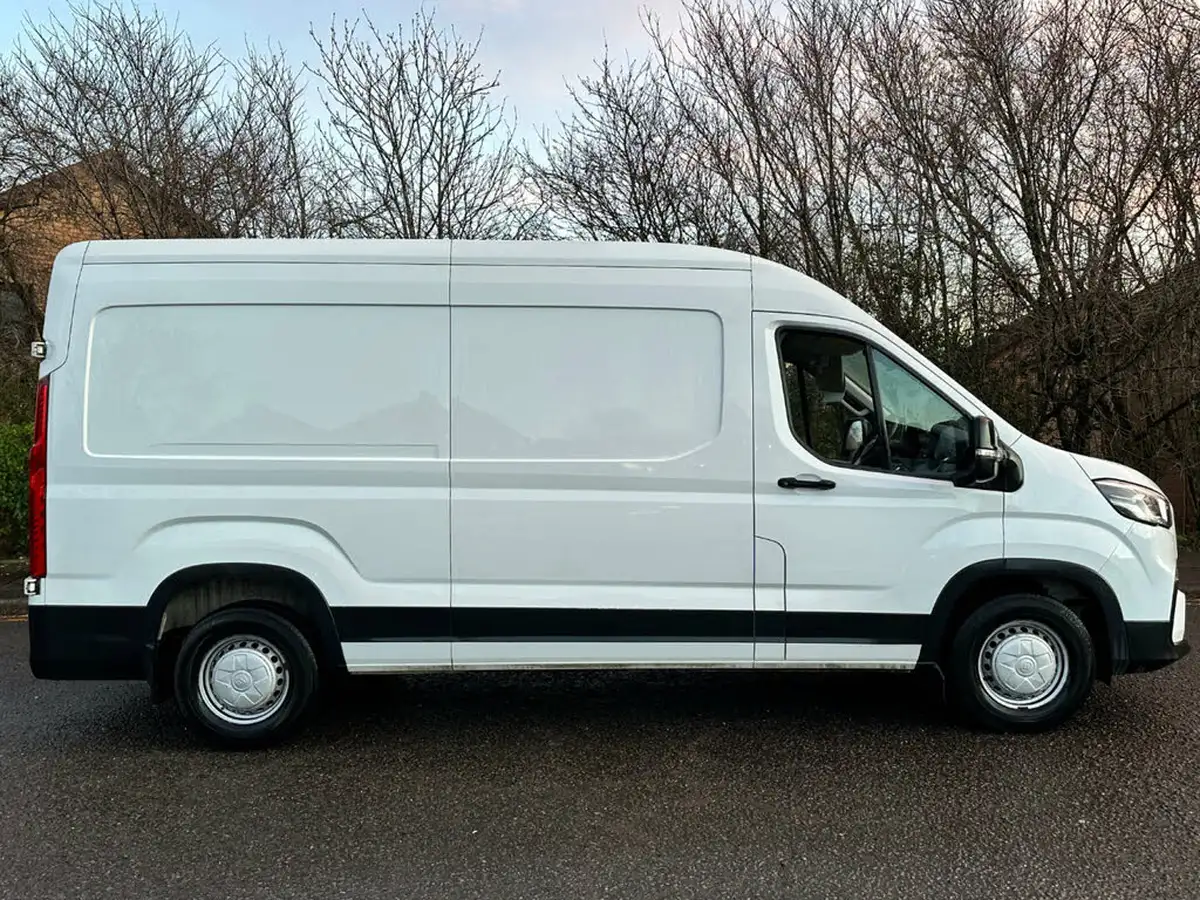 2023-maxus-deliver-9-big-9
