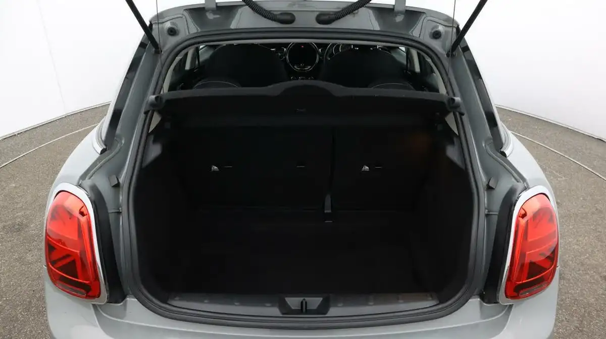 2022-mini-cooper-15-cooper-classic-hatchback-5d-big-17