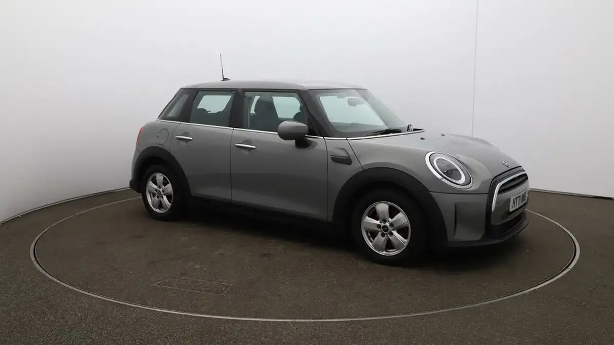 2022-mini-cooper-15-cooper-classic-hatchback-5d-big-35