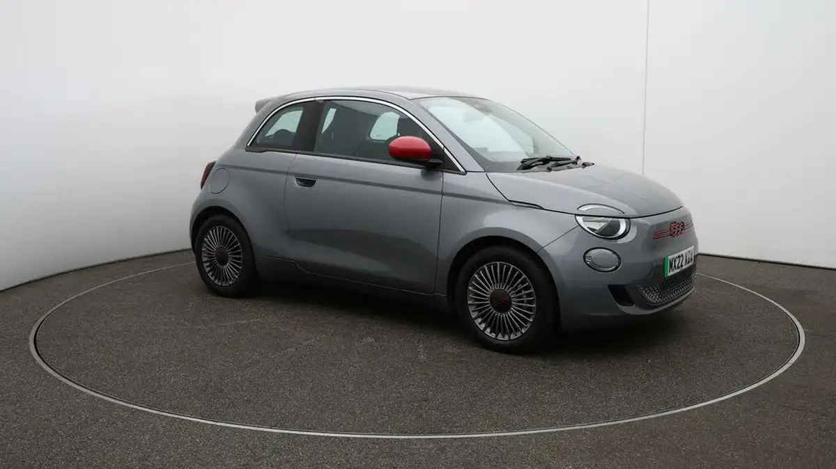 2022-fiat-500-e-red-93bhp-big-35