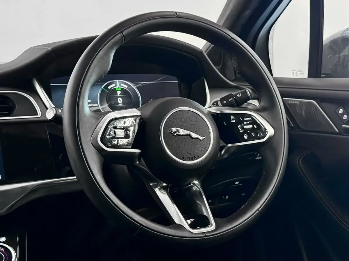 2024-jaguar-i-pace-ev400-r-dynamic-hse-black-big-32