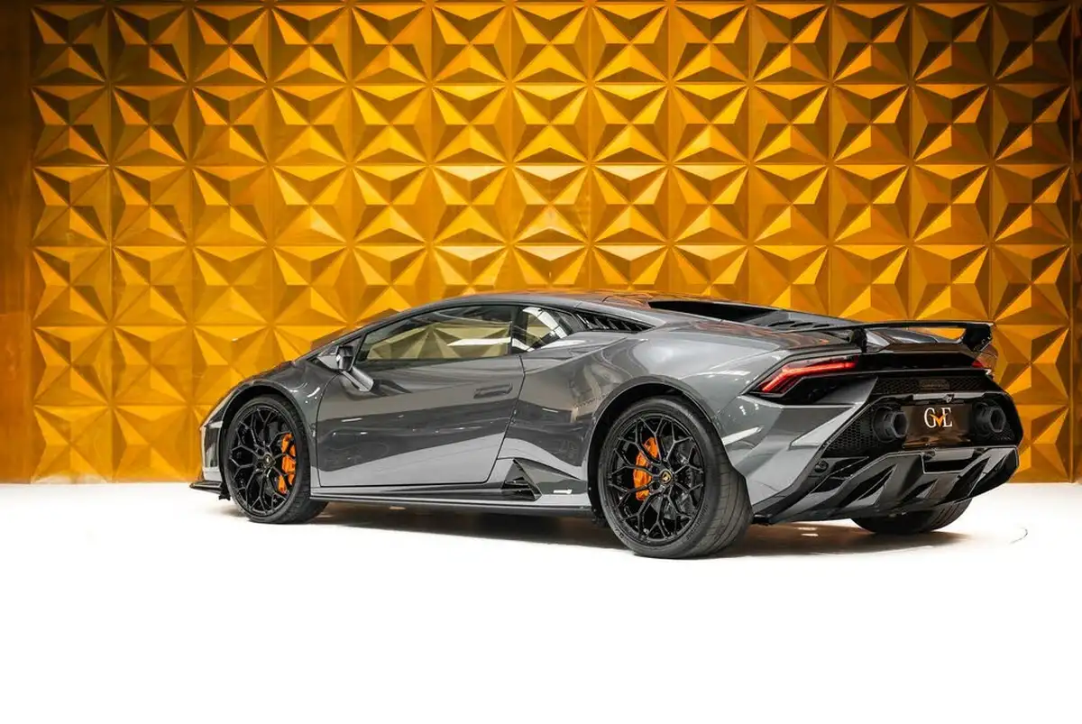 2023-lamborghini-huracan-52-tecnica-big-4