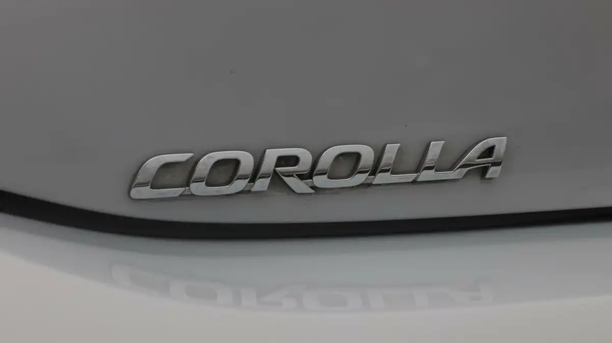 2023-toyota-corolla-18-vvt-i-gr-sport-138bhp-hatchback-big-22