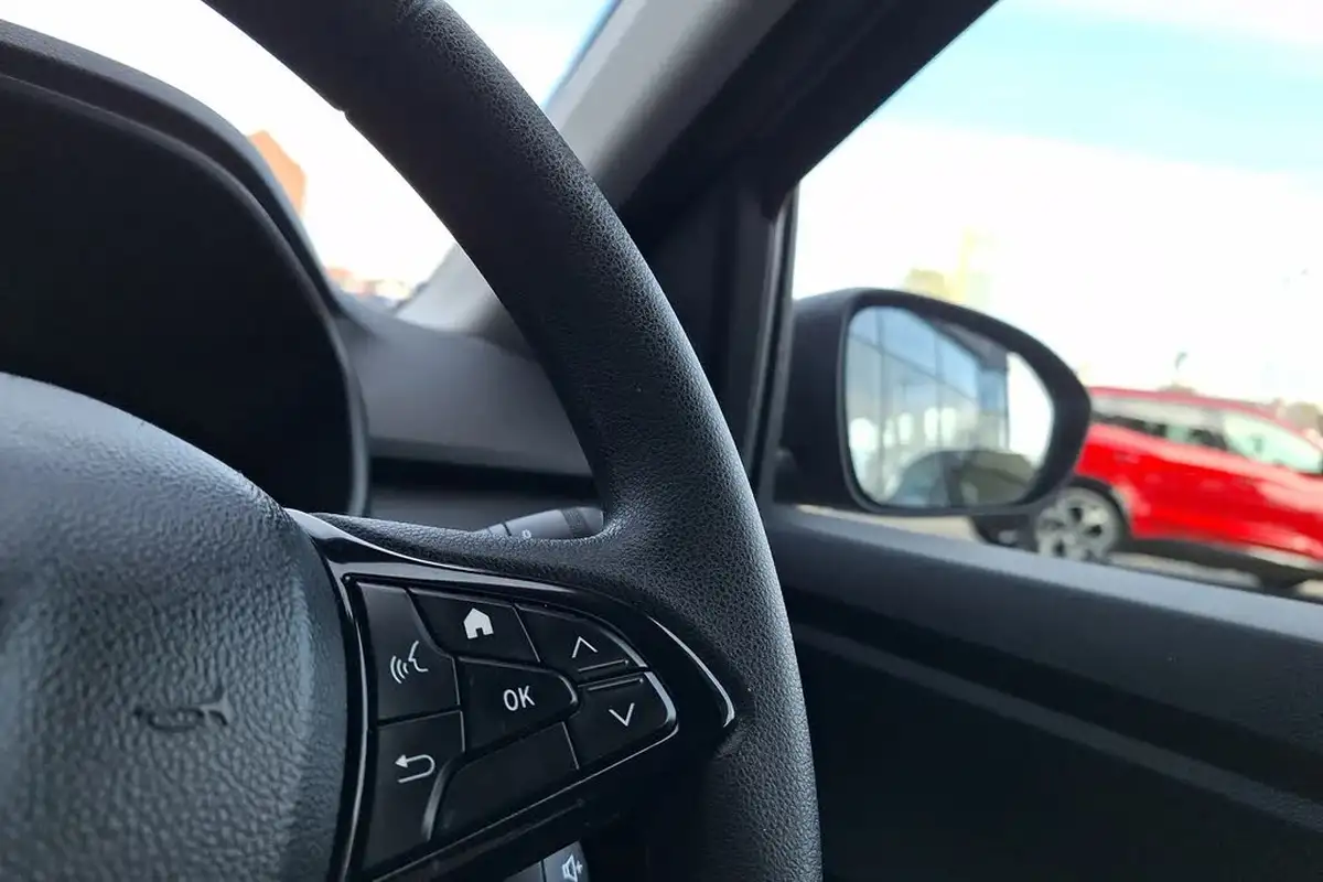 2021-dacia-sandero-10-tce-essential-90bhp-big-15