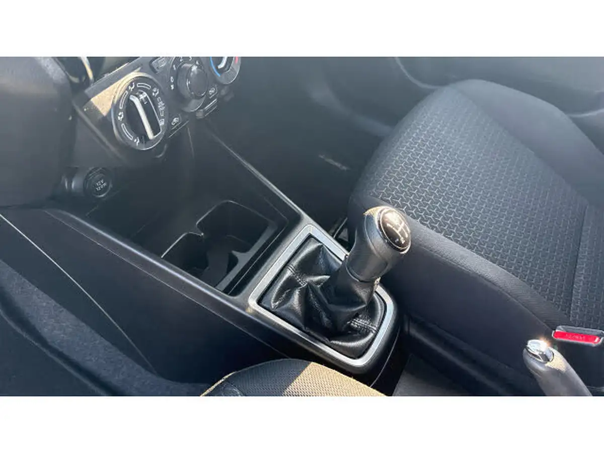 2020-suzuki-swift-12-dualjet-sz-t-90ps-1242cc-big-15
