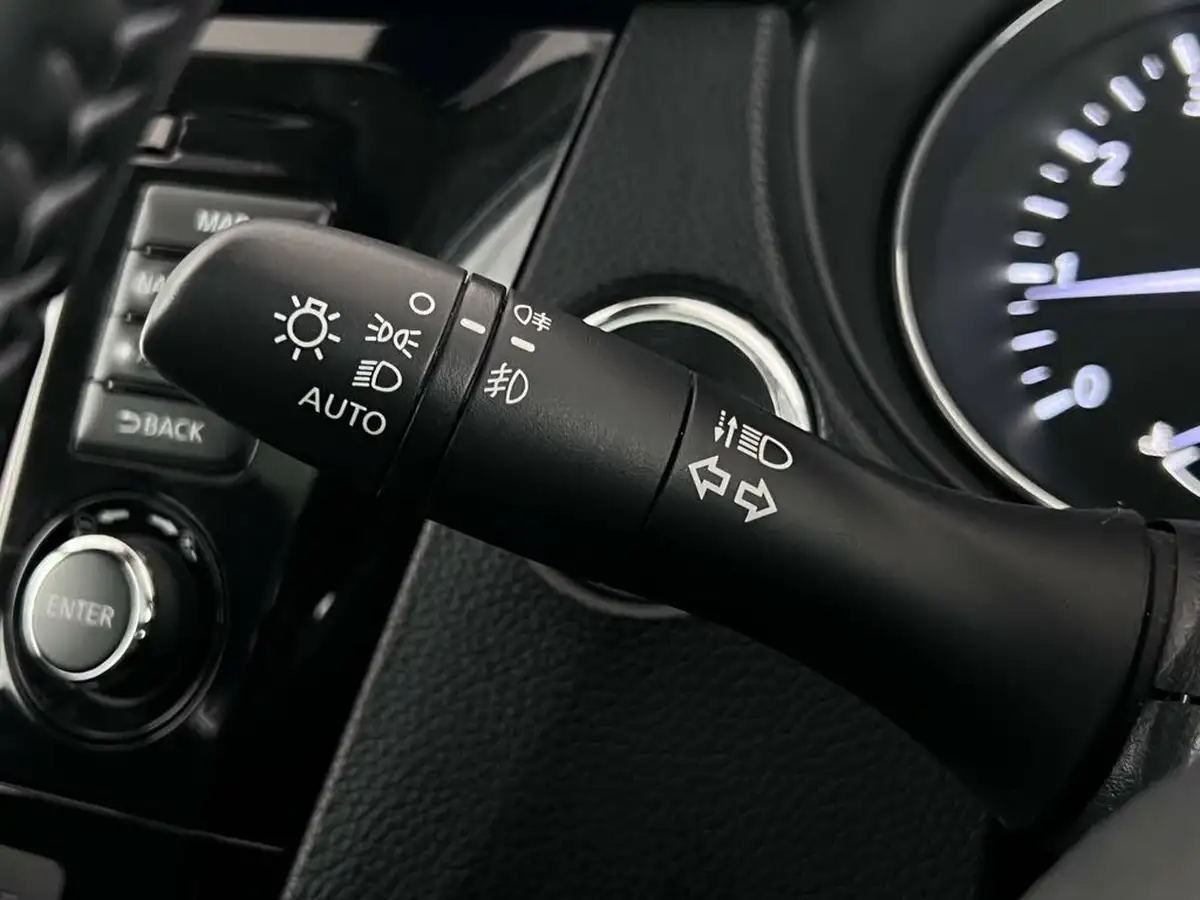 2016-nissan-qashqai-12-dig-t-n-connecta-xtronic-cvt-big-18