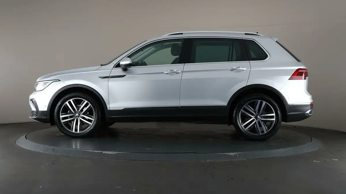 2021-volkswagen-tiguan-15-tsi-elegance-big-30