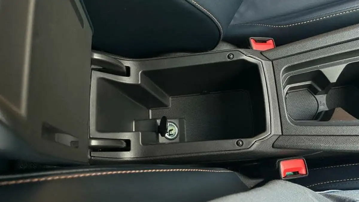 2021-cupra-formentor-20-tsi-vz-edition-big-23