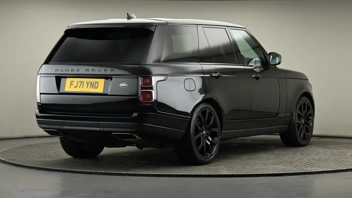 2021-land-rover-range-rover-30-d300-westminster-black-big-8