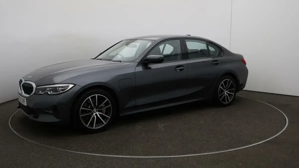 2020-bmw-3-series-20-330e-sport-pro-saloon-4d-big-60