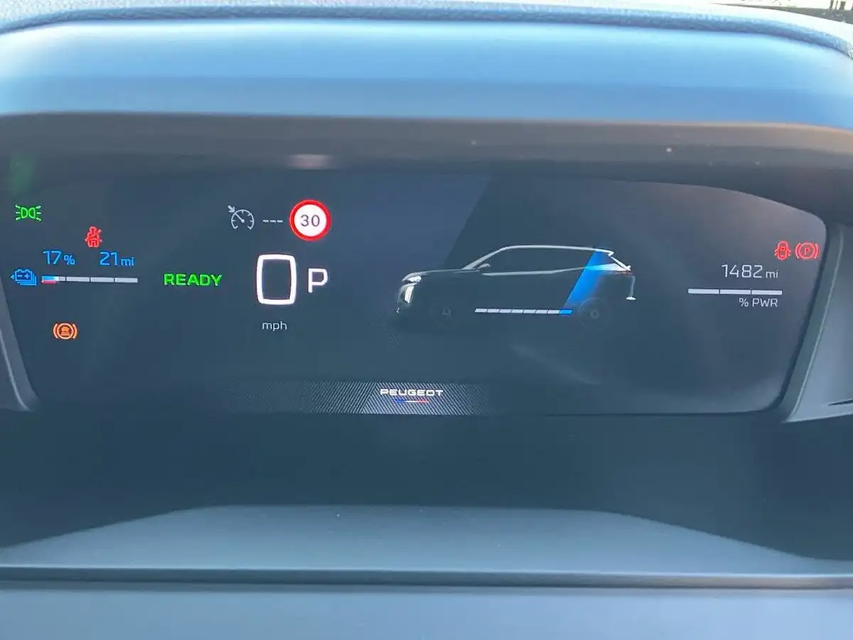2024-peugeot-2008-suv-e-allure-136ps-50kwh-big-41