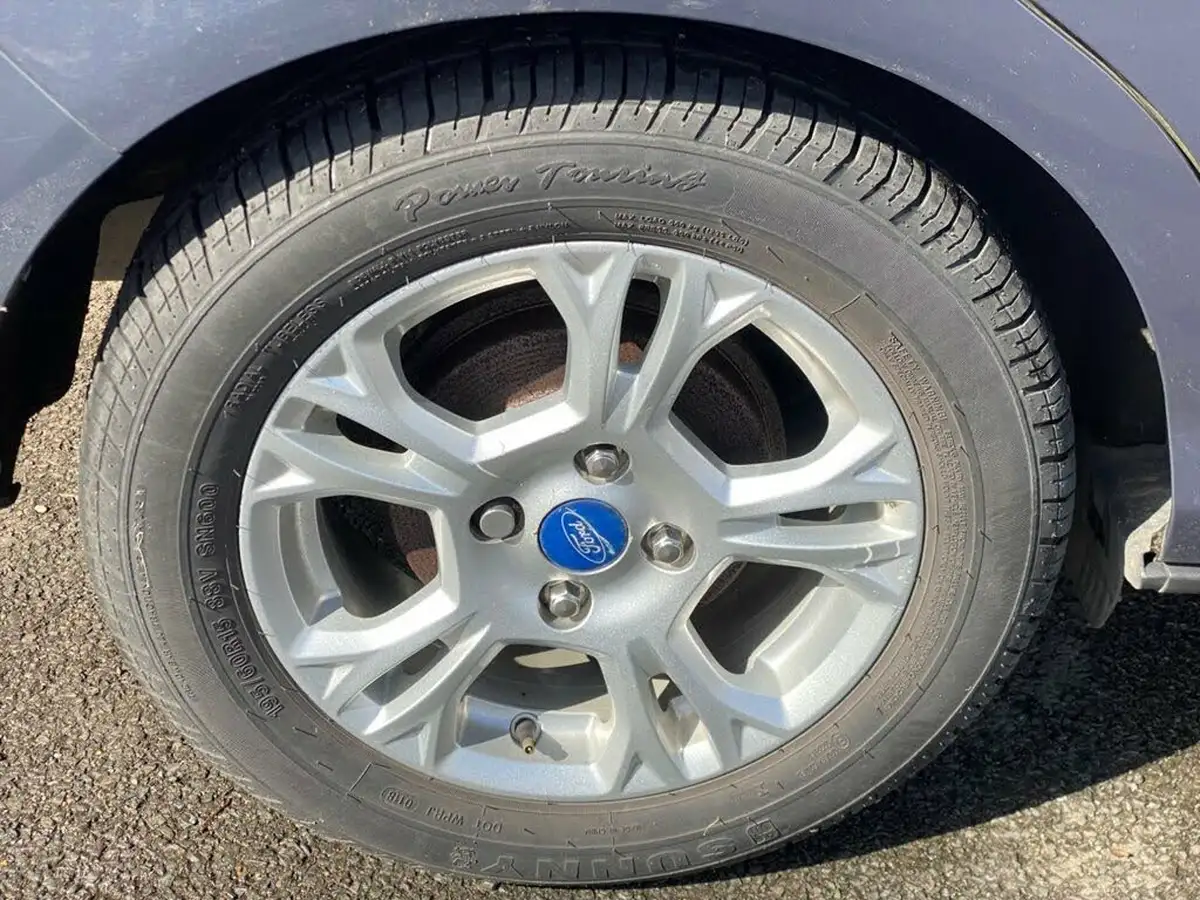 2013-ford-b-max-16-zetec-big-28