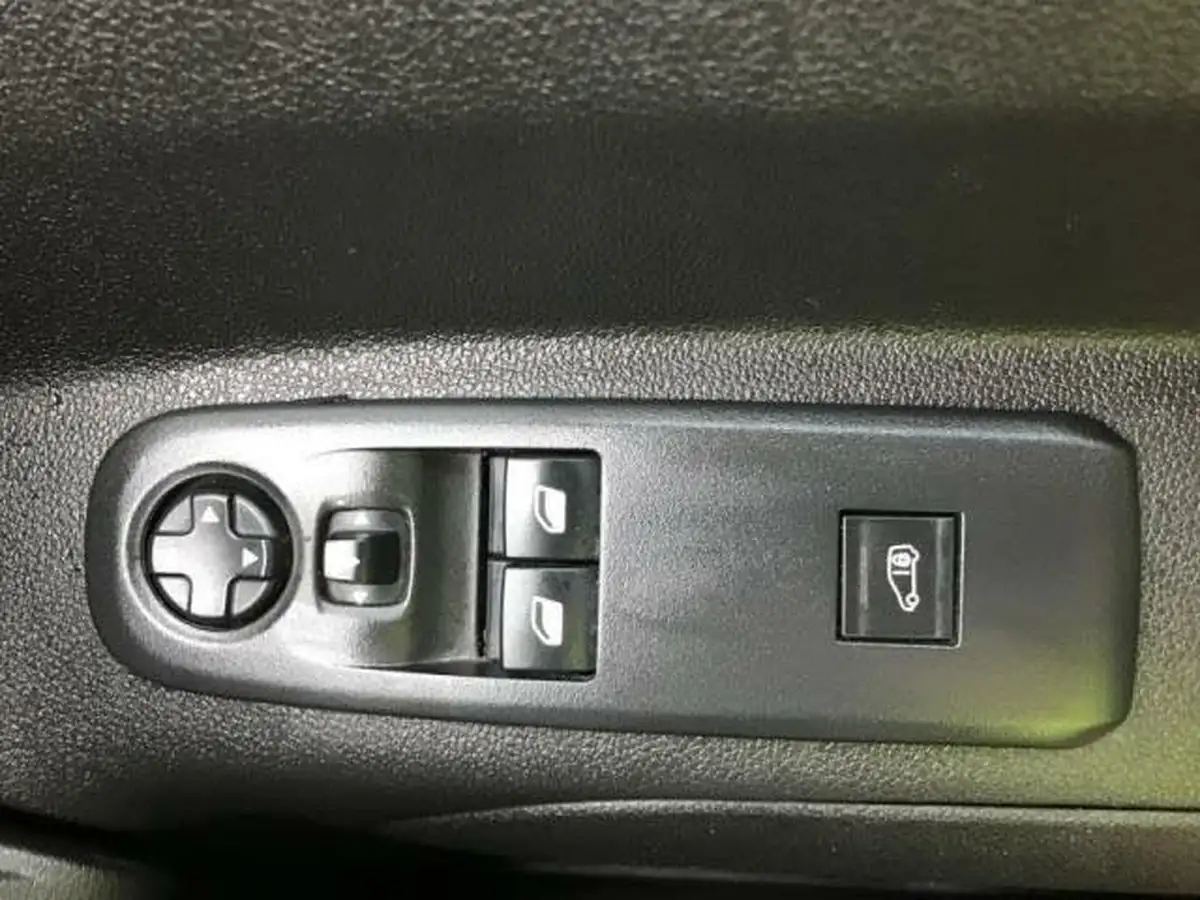 2021-peugeot-partner-15-bluehdi-1000-professional-100ps-eu6dt-panel-big-2