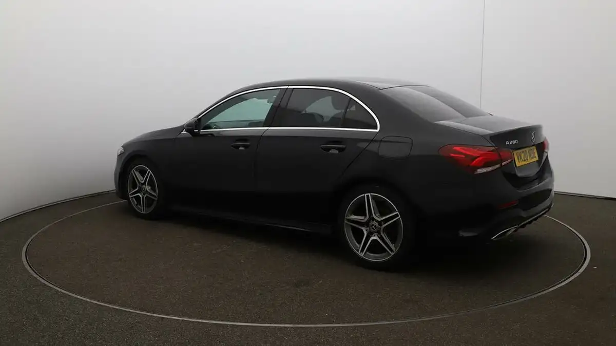 2020-mercedes-benz-a-class-13-a200-amg-line-saloon-4d-7g-dct-big-25
