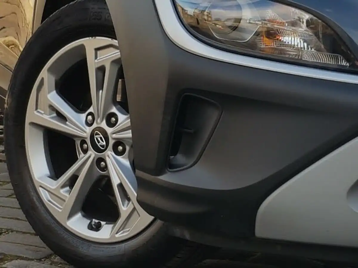2022-hyundai-kona-10-t-gdi-se-connect-big-8
