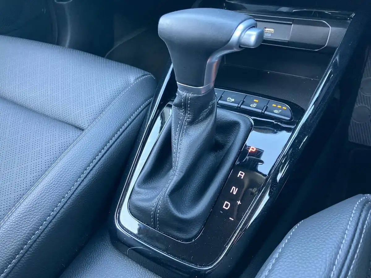 2023-kia-rio-10-t-gdi-3-dct-big-36