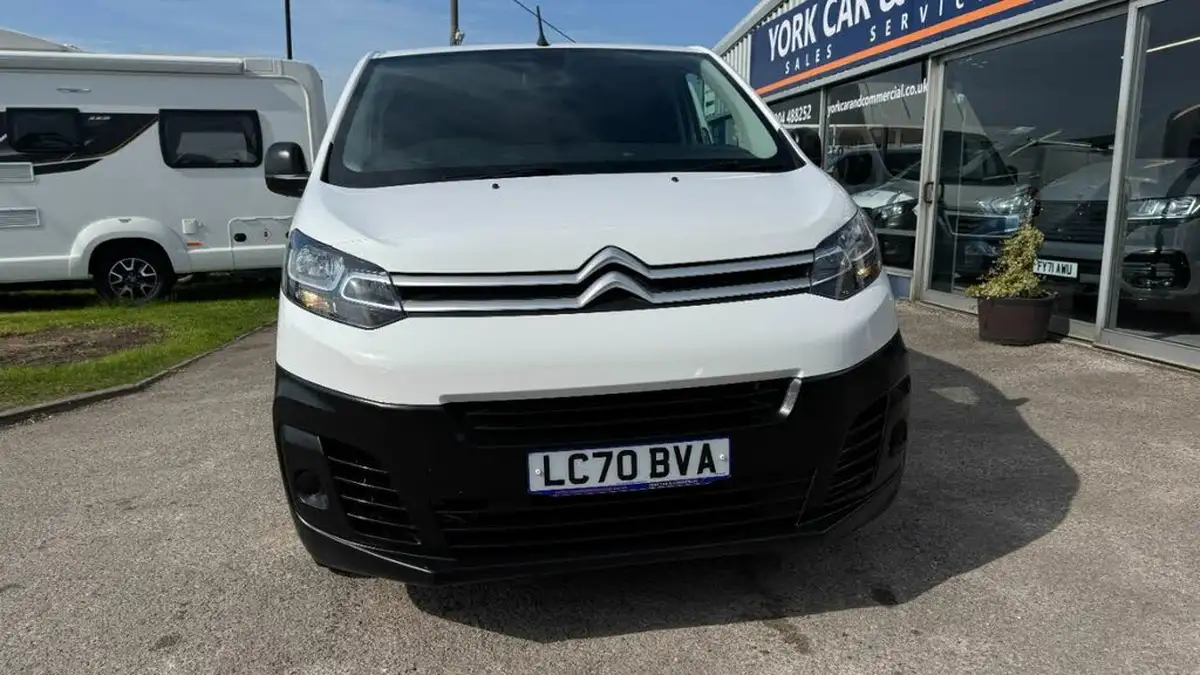 2020-citroen-dispatch-15bluehdi-enterprise-m-1000-100pseu6dt-e-big-5