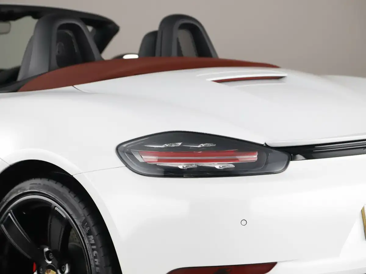 2019-porsche-boxster-718-20-boxster-pdk-big-36
