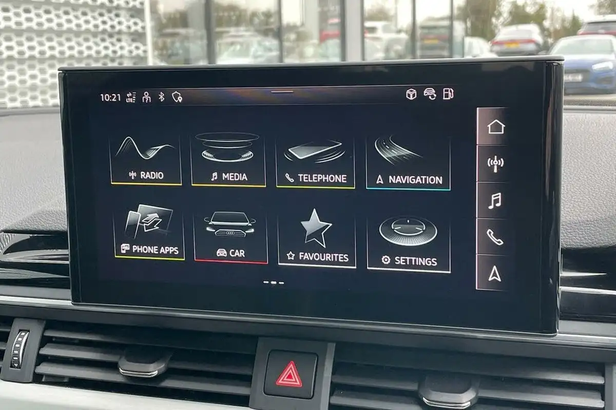 2021-audi-a4-avant-20-35-tdi-s-line-big-31