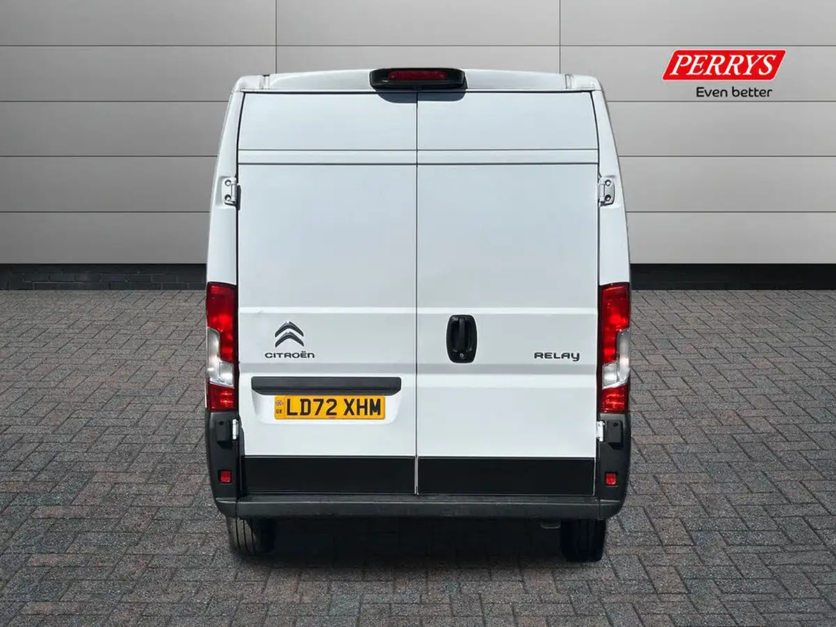 2022-citroen-relay-22bluehdi-35-l2h2-enterprise-big-4