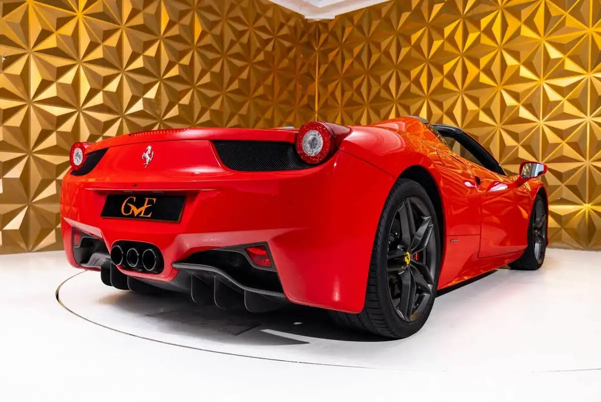2012-ferrari-458-45-spider-big-27