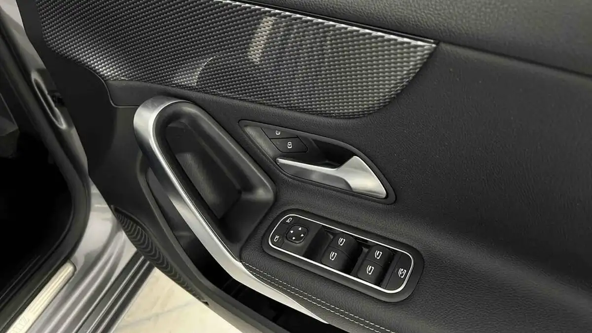 2019-mercedes-benz-a-class-13-a180-sport-hatchback-5d-1332cc-7g-dct-big-30