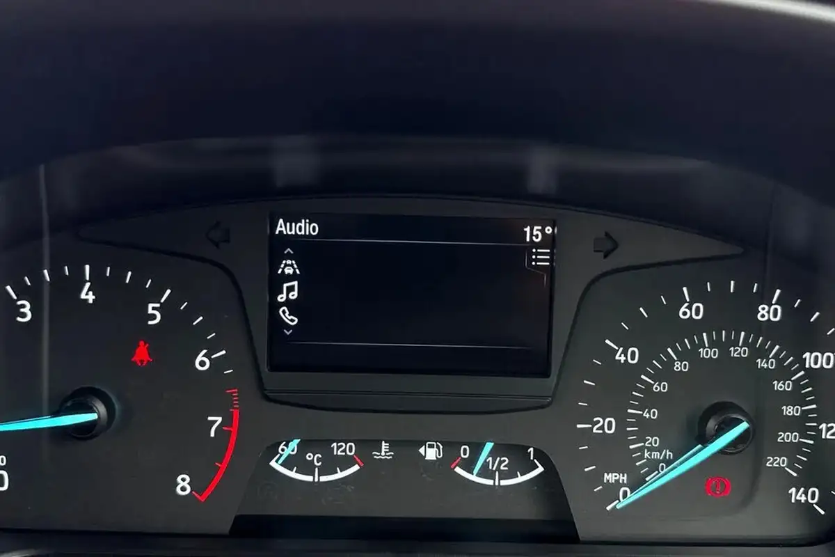 2019-ford-fiesta-10t-zetec-5d-big-43