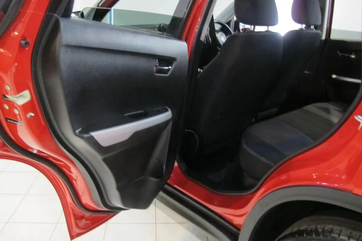 2016-suzuki-vitara-16ddis-sz-t-big-37