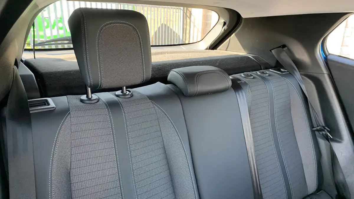 2021-peugeot-2008-suv-12-puretech-allure-100bhp-big-24