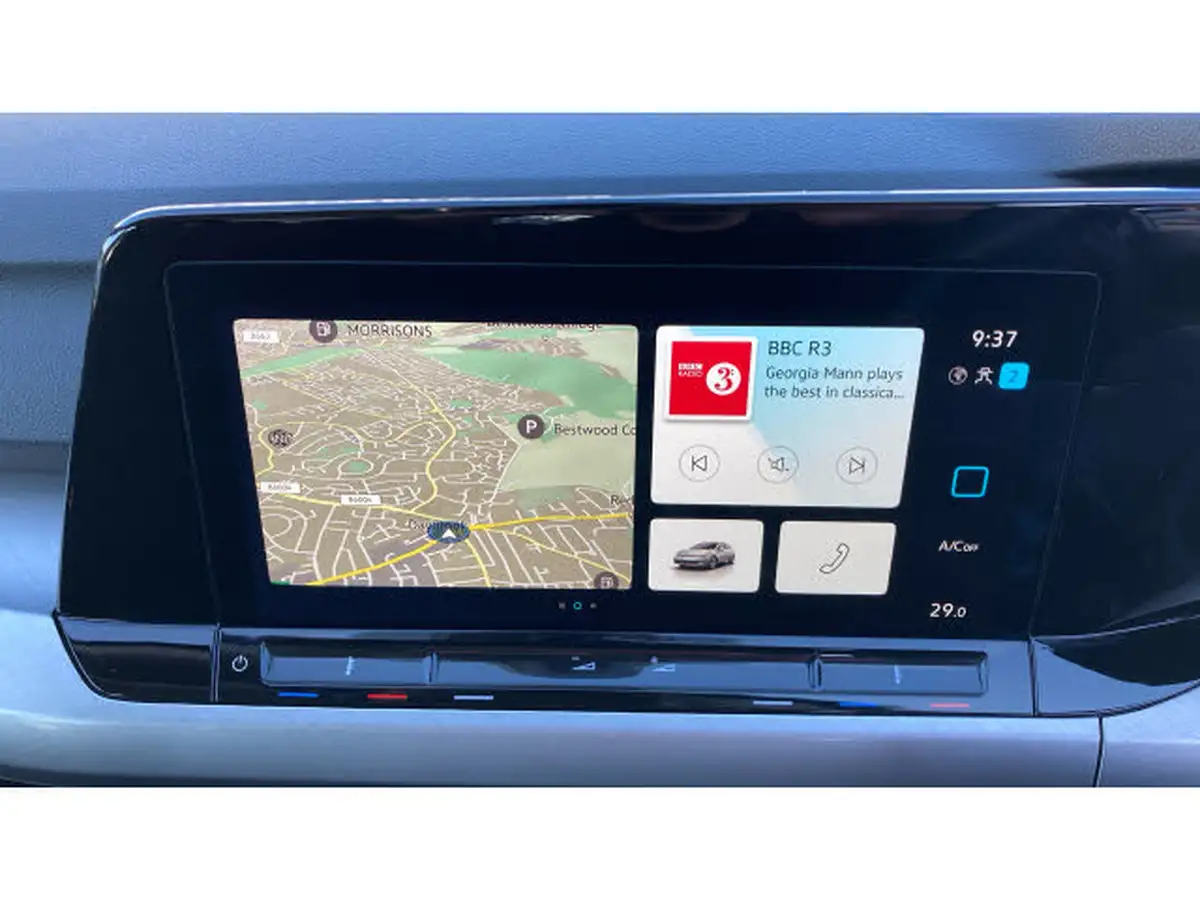 2022-volkswagen-golf-15-tsi-life-130ps-hatchback-big-11