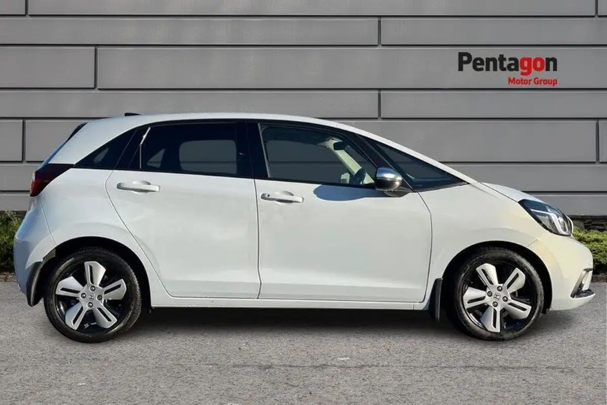 2021-honda-jazz-15-i-mmd-ex-107ps-big-10