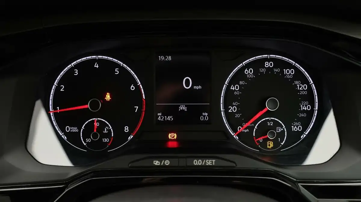 2020-volkswagen-polo-10-tsi-match-big-10