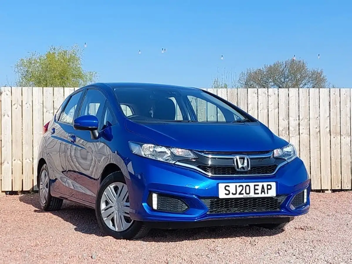 2020-honda-jazz-13-i-vtec-s-big-11