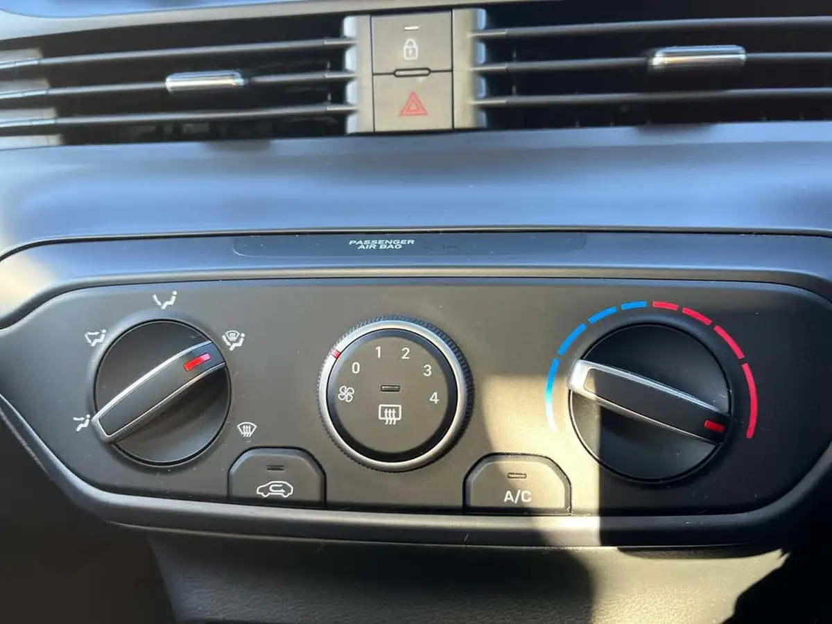 2023-hyundai-bayon-10-t-gdi-se-connect-dct-big-26