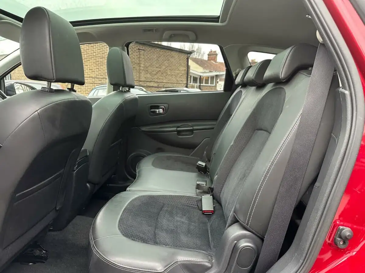 2013-nissan-qashqai2-16td-360-big-13