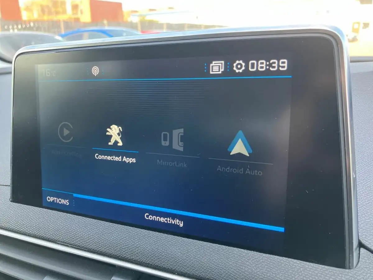 2020-peugeot-5008-suv-12-puretech-allure-eat8-big-43