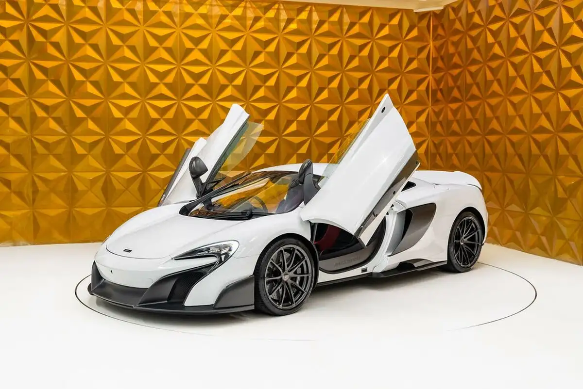 2015-mclaren-675lt-38-big-27
