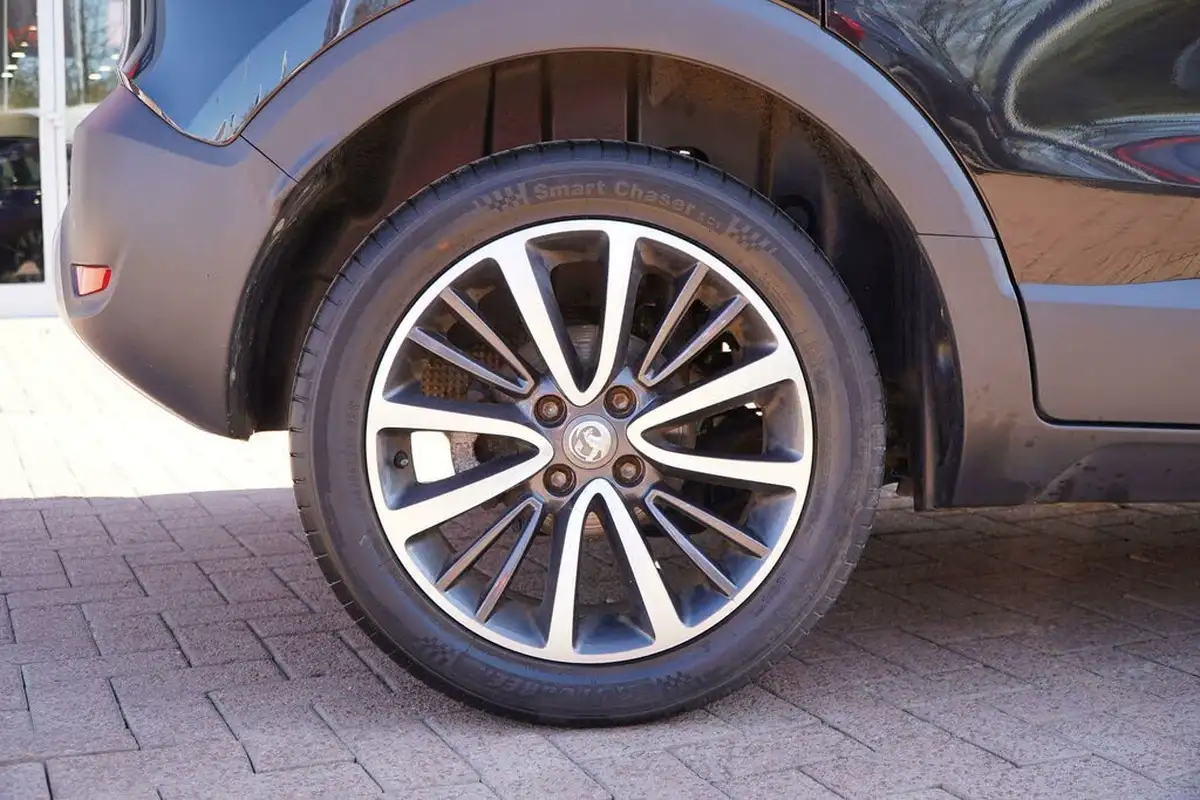 2018-vauxhall-crossland-x-big-41
