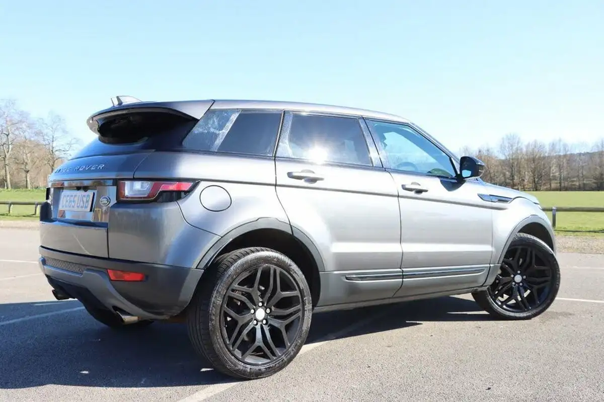 2015-land-rover-range-rover-evoque-20td4-se-tech-ss-hatchback-5d-big-7