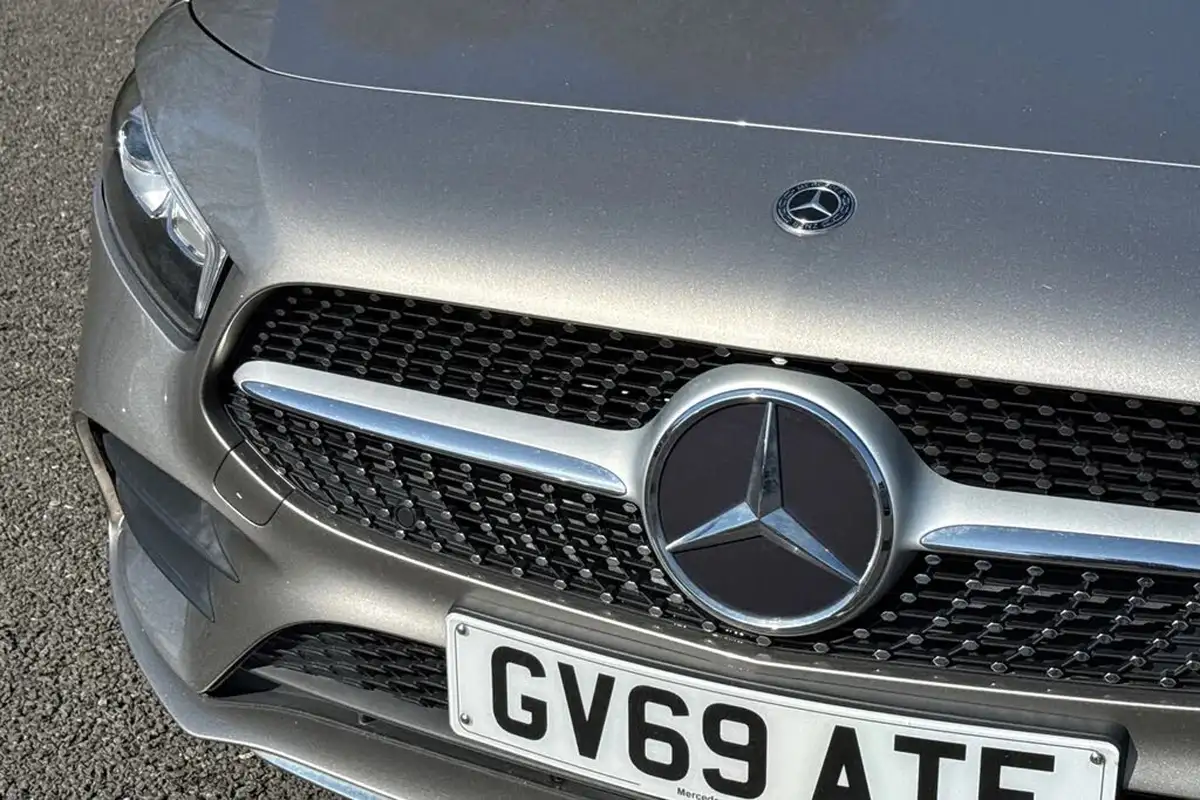 2019-mercedes-benz-a-class-13-a180-amg-line-hatchback-5d-big-25