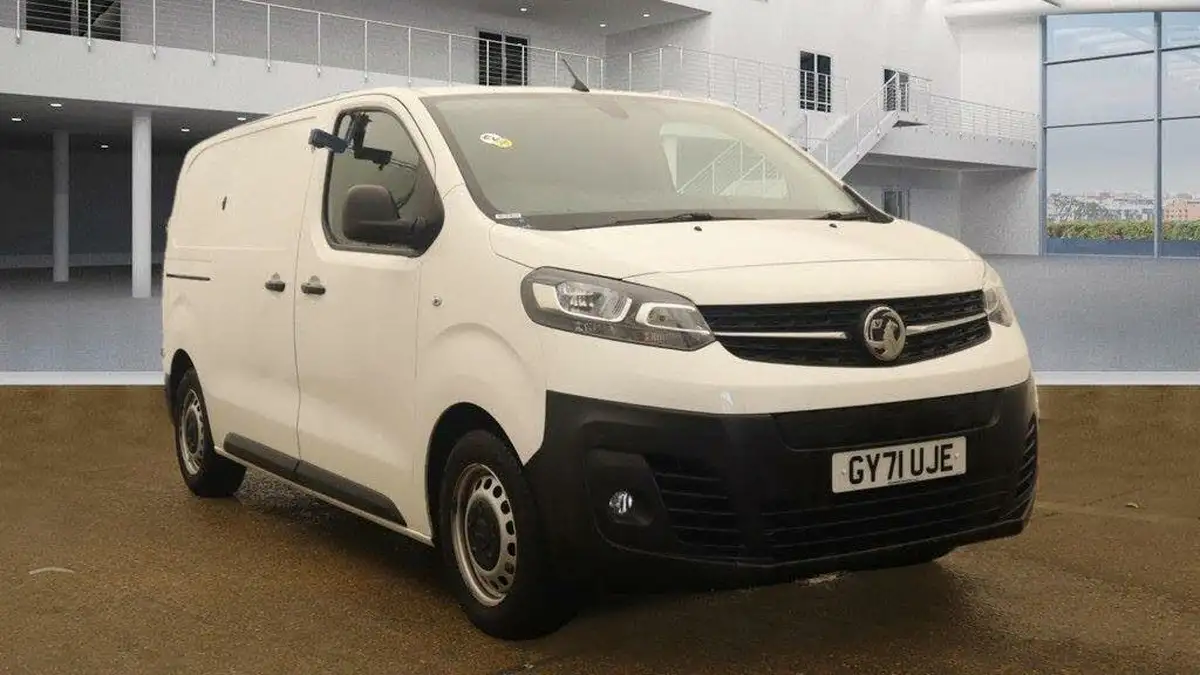 2021-vauxhall-vivaro-big-4