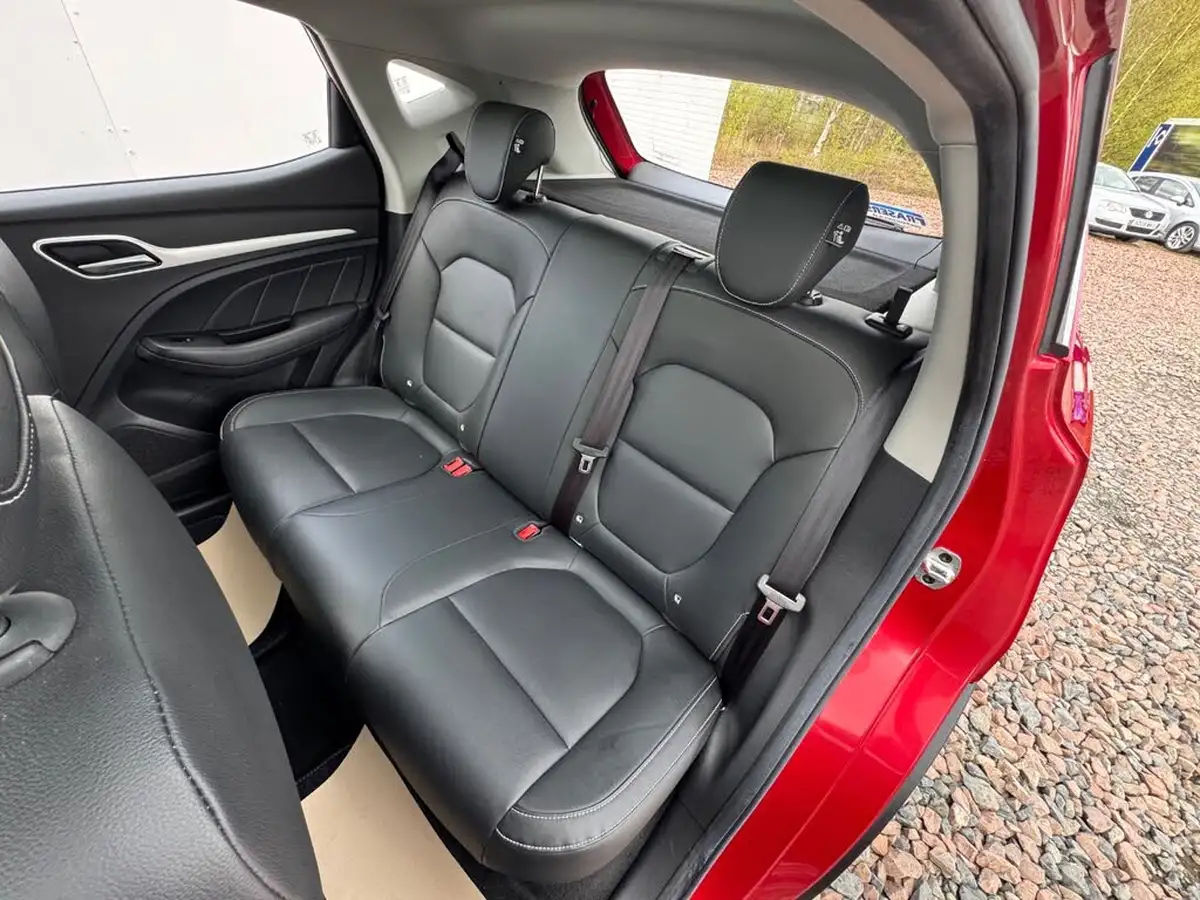 2020-mg-zs-suv-e-exclusive-ev-big-15