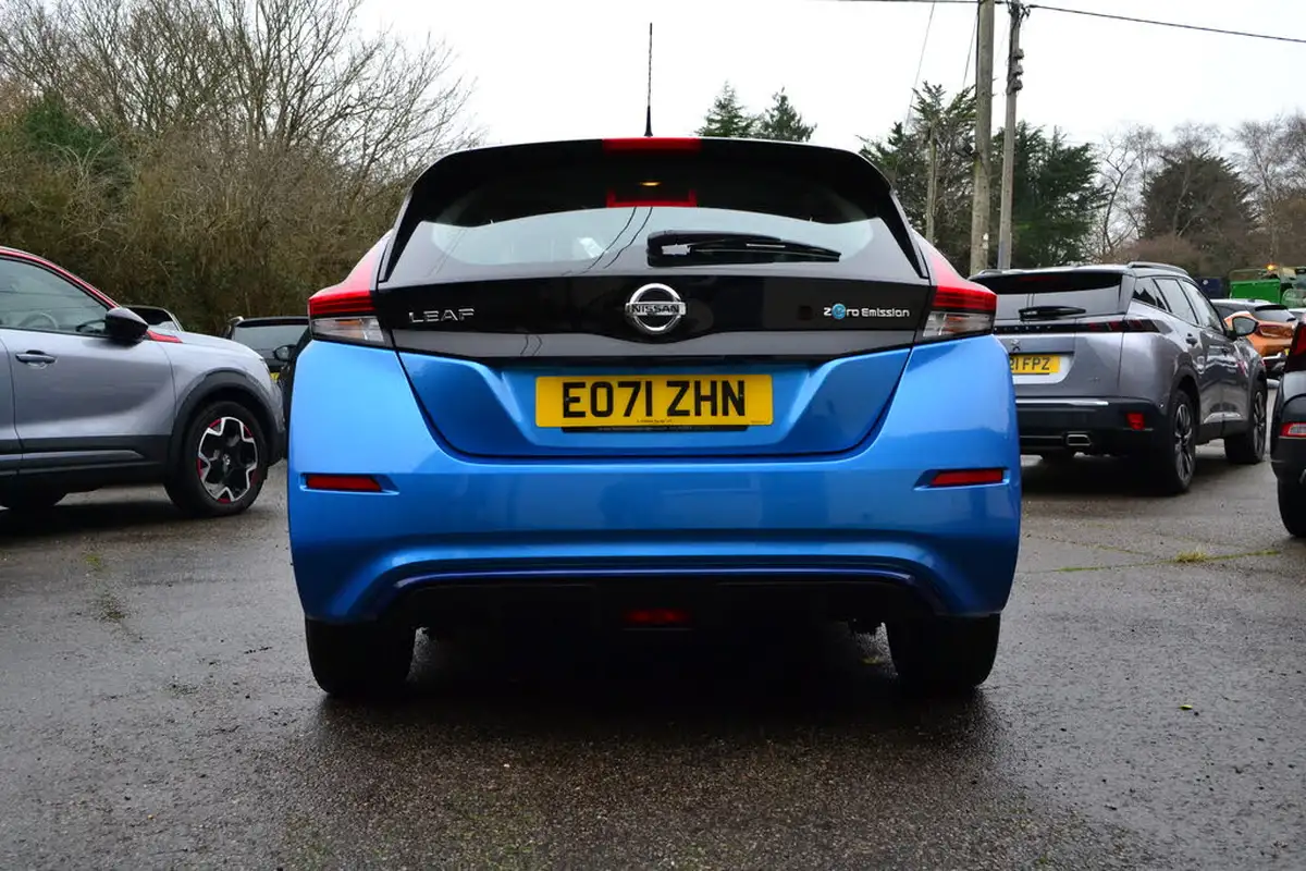 2021-nissan-leaf-e-acenta-big-6